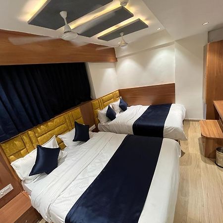 Hotel Palak Villa Ахмедабад Екстериор снимка