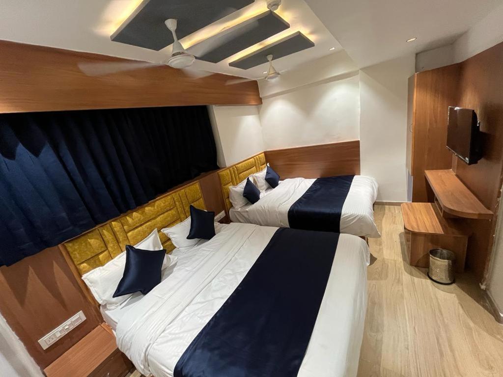 Hotel Palak Villa Ахмедабад Екстериор снимка